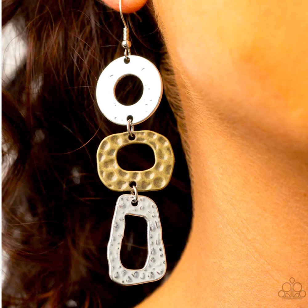 🦣🦏🦣 “PREHISTORIC PROWL” MULTI EARRINGS ~ PAPARAZZI❗️ FOR PREHISTORIC LOVERS❗️